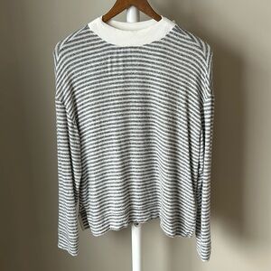 BP Long Sleeve Sweater Large